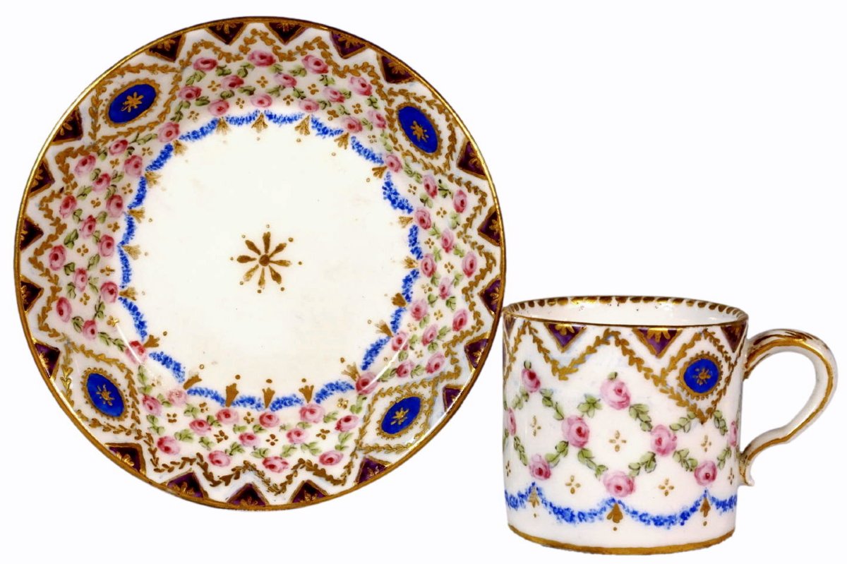 TASSE et sa SOUCOUPE (4e Grandeur) En Porcelaine Tendre de SEVRES - Ep. XVIIIe - Louis XVI
