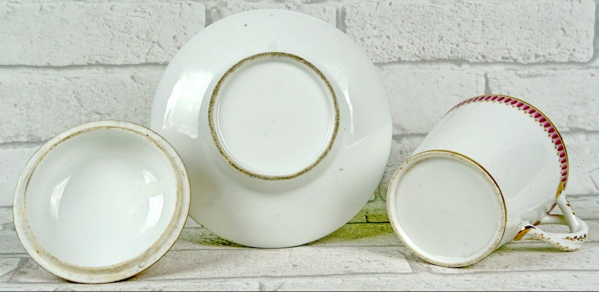 Covered Trembleuse Cup And Its Saucer In Paris Porcelain - Ep. Late 18th Century-photo-4