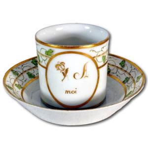 Tasse Et Sa Soucoupe à Décor De Rebus En Porcelaine De Paris - Ep. XVIIIe