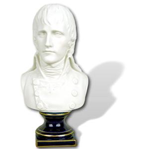 Buste Du General (napoleon) Bonaparte En Biscuit De Porcelaine - Ep. XIXe