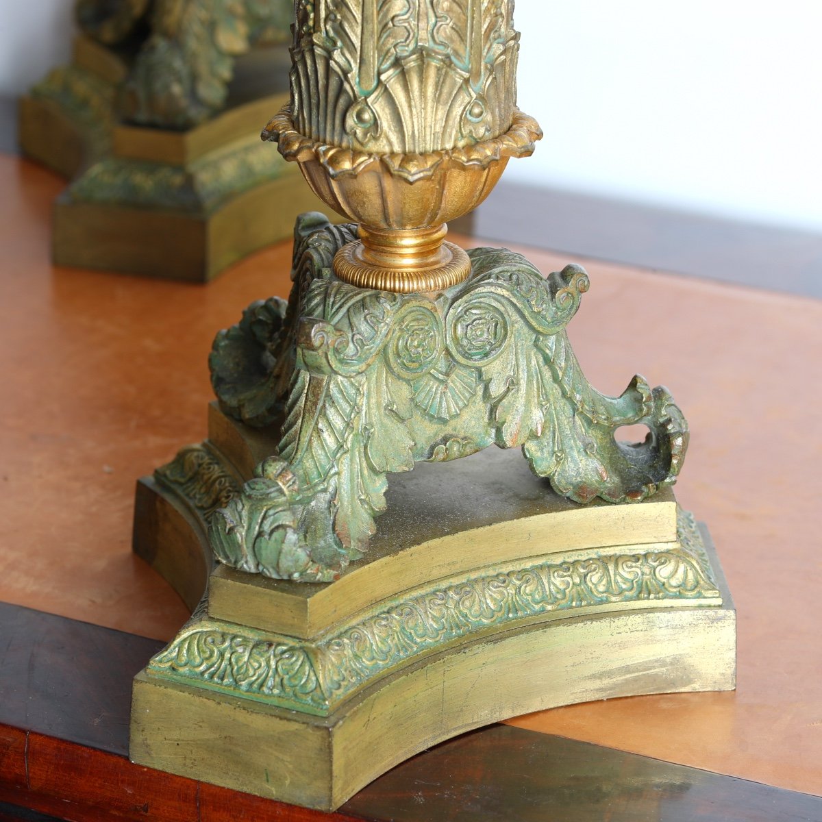 Grande Paire De Flambeaux Bougeoirs tripode En Bronze, époque Restauration 48 cm – Début XIXe-photo-3
