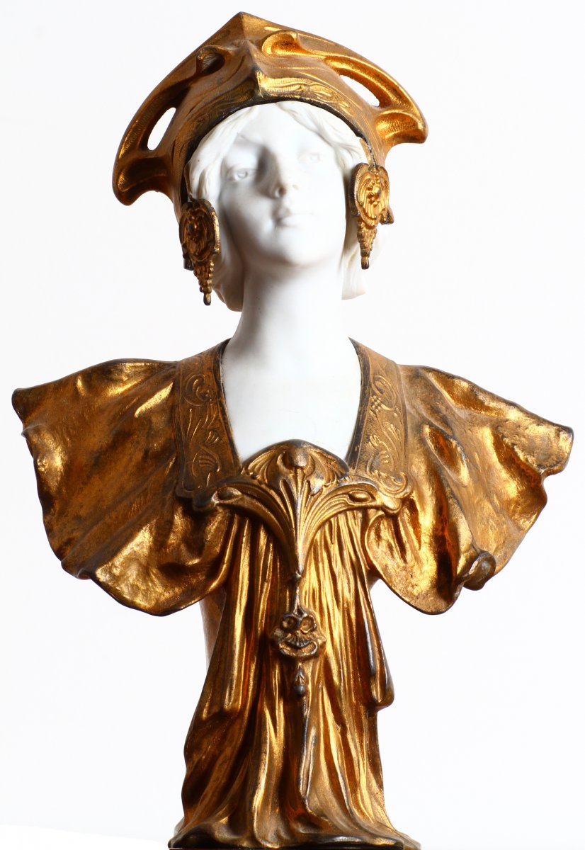 Sculpture Jugendstil Bust Of A Young  Woman Signed Henri Jacobs And Dated 1904 ⁣