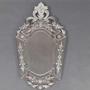 Venetian Mirror With Pediment And Floral Crown Frame With Glazing Beads Height 110 Cm - 1940