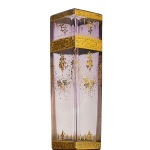 Vase Quadrangulaire En Cristal A Rinceaux d'Or Dans Le Goût De l'Escalier De Cristal Circa 1880