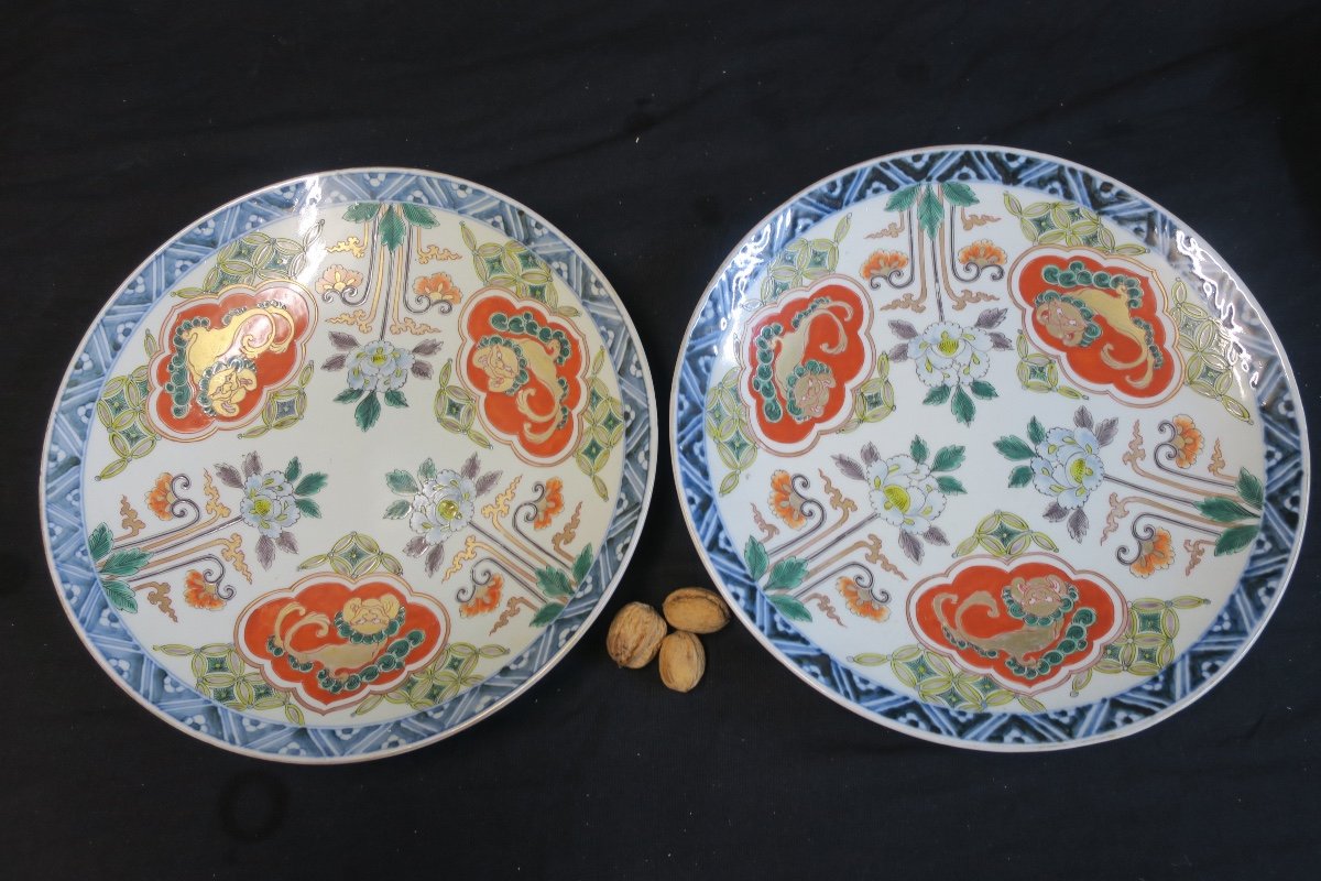 Pair Of XIXth Porcelain Dishes, Imari-photo-2