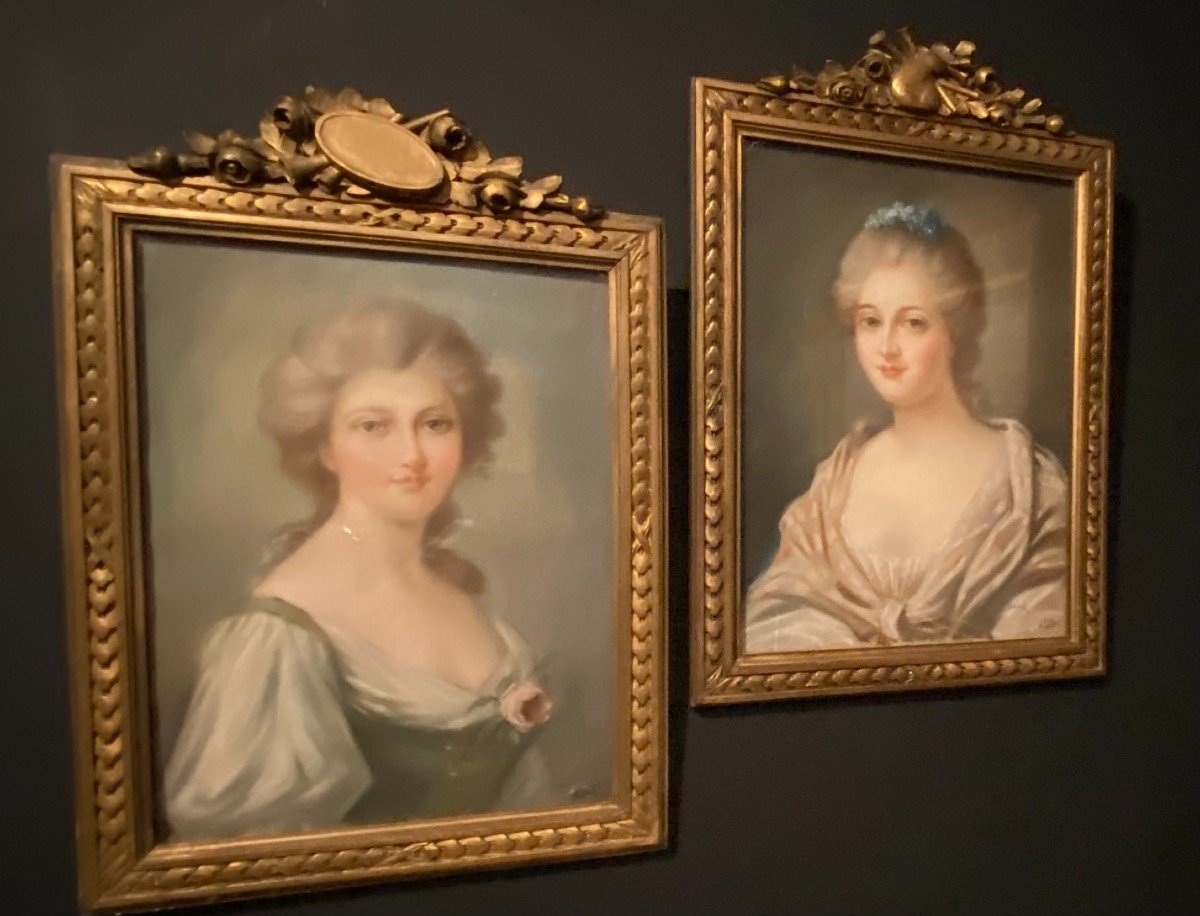 Deux Pastels, Portraits De Femme-photo-1