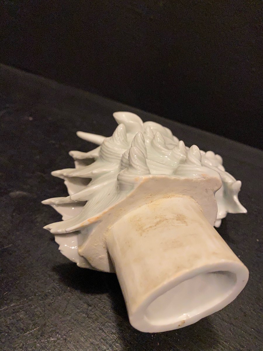 White Porcelain Dragon Bottle-photo-3