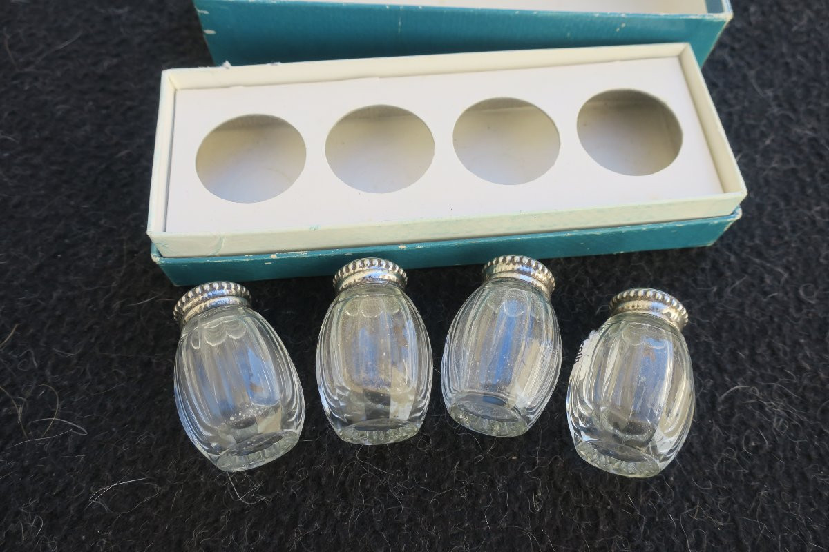 Four Mini Salt Shakers From Christofle-photo-4