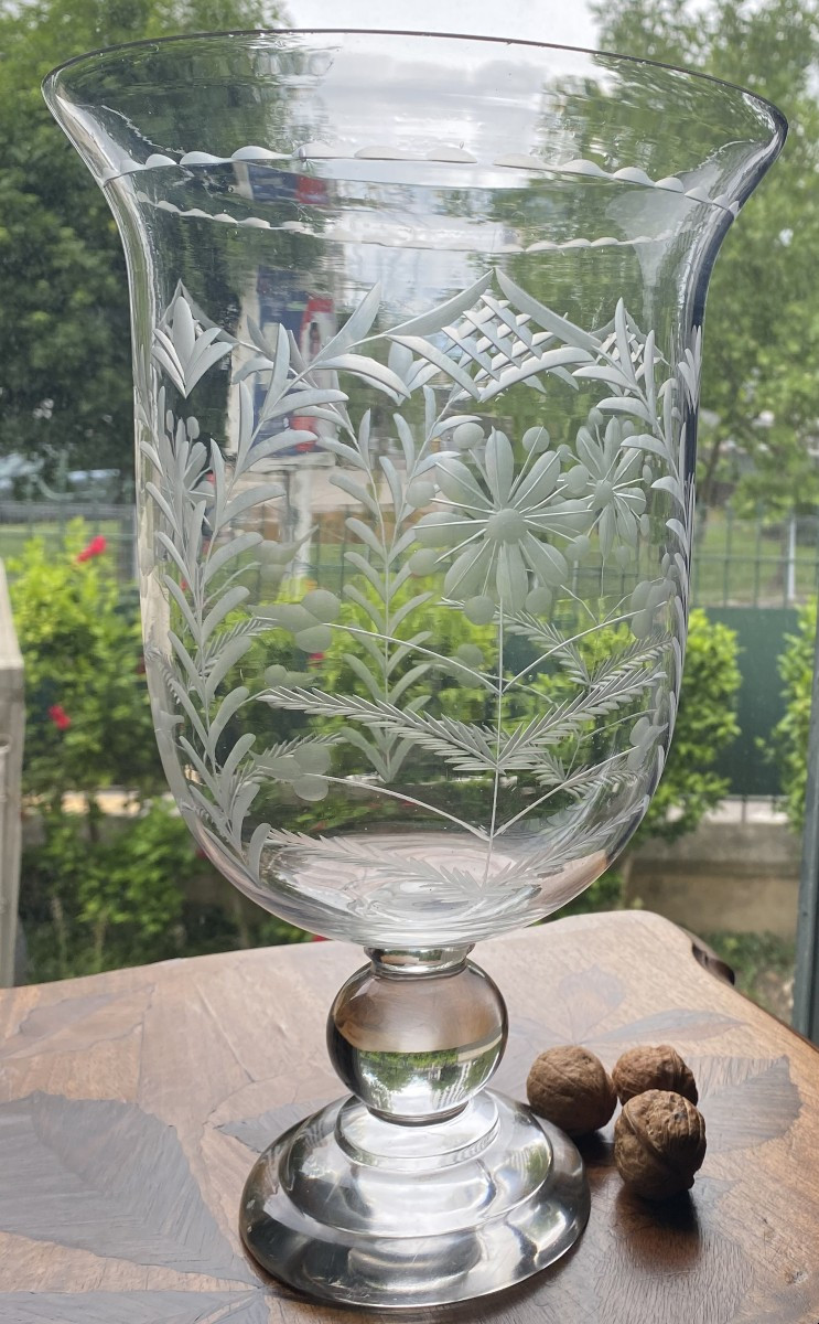 Engraved Crystal Tulip Vase