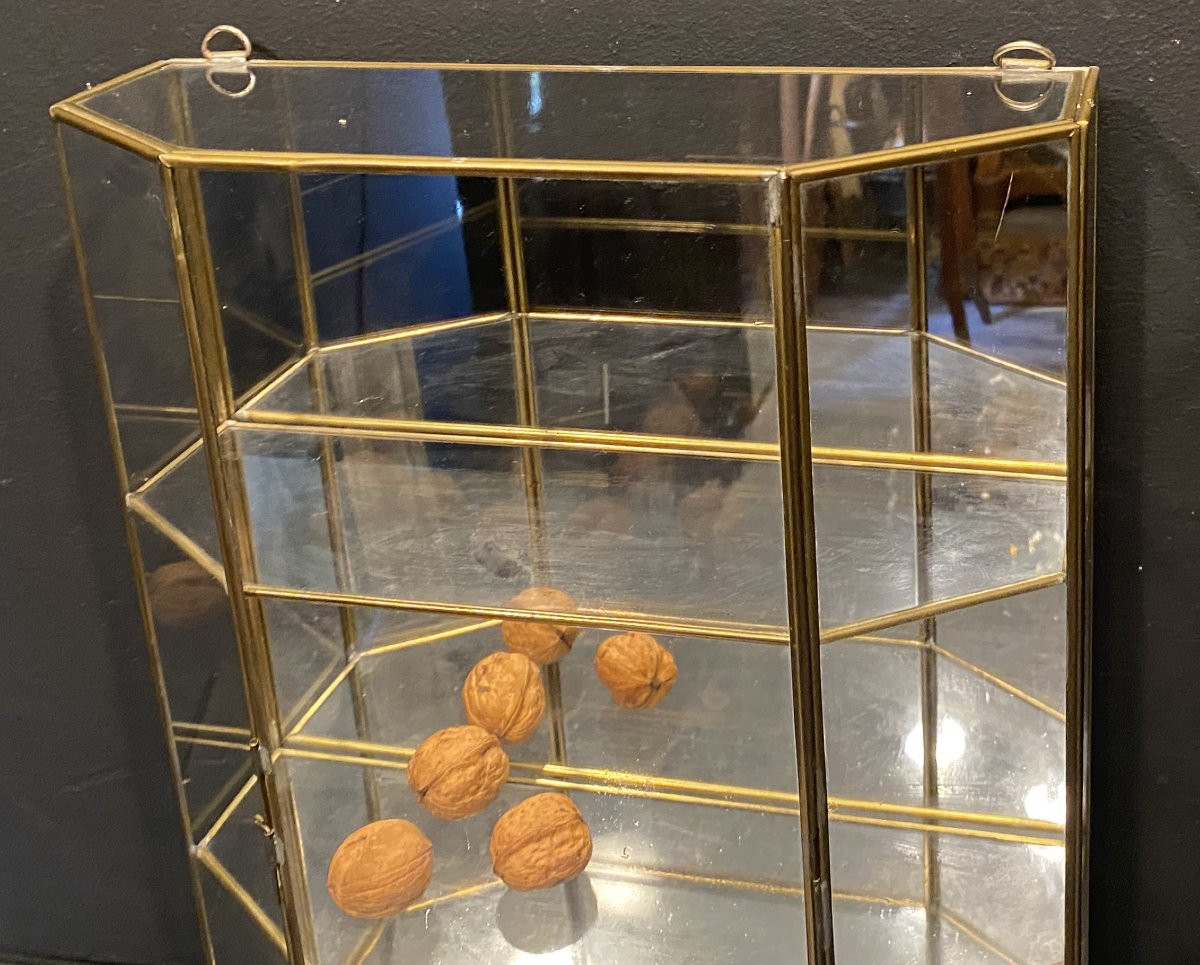 Very Small Display Case To Place Or Hang.-photo-2