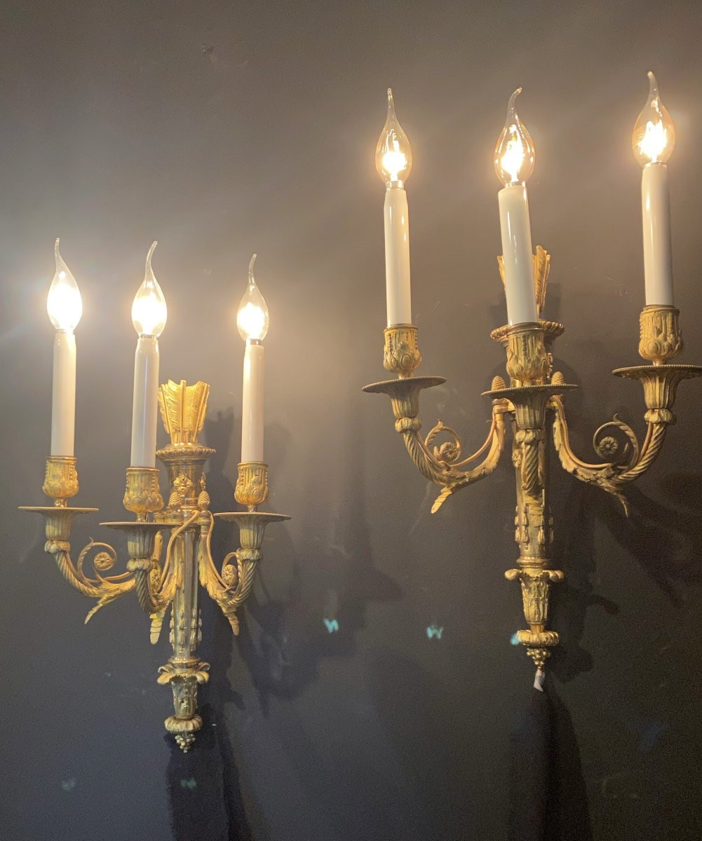 Pair Of Three-light Wall Lights-photo-2