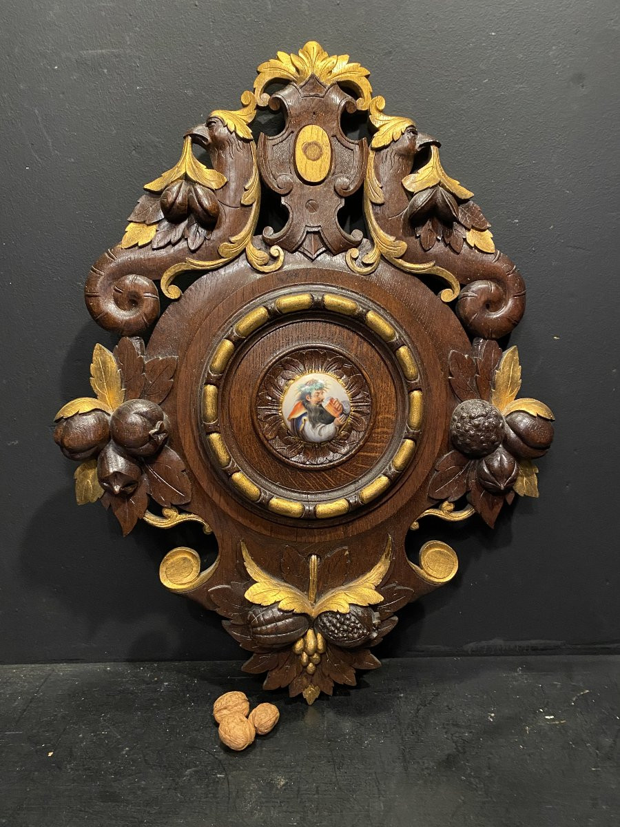 Beer Anthem, Porcelain Medallion In An Oak Frame.-photo-2
