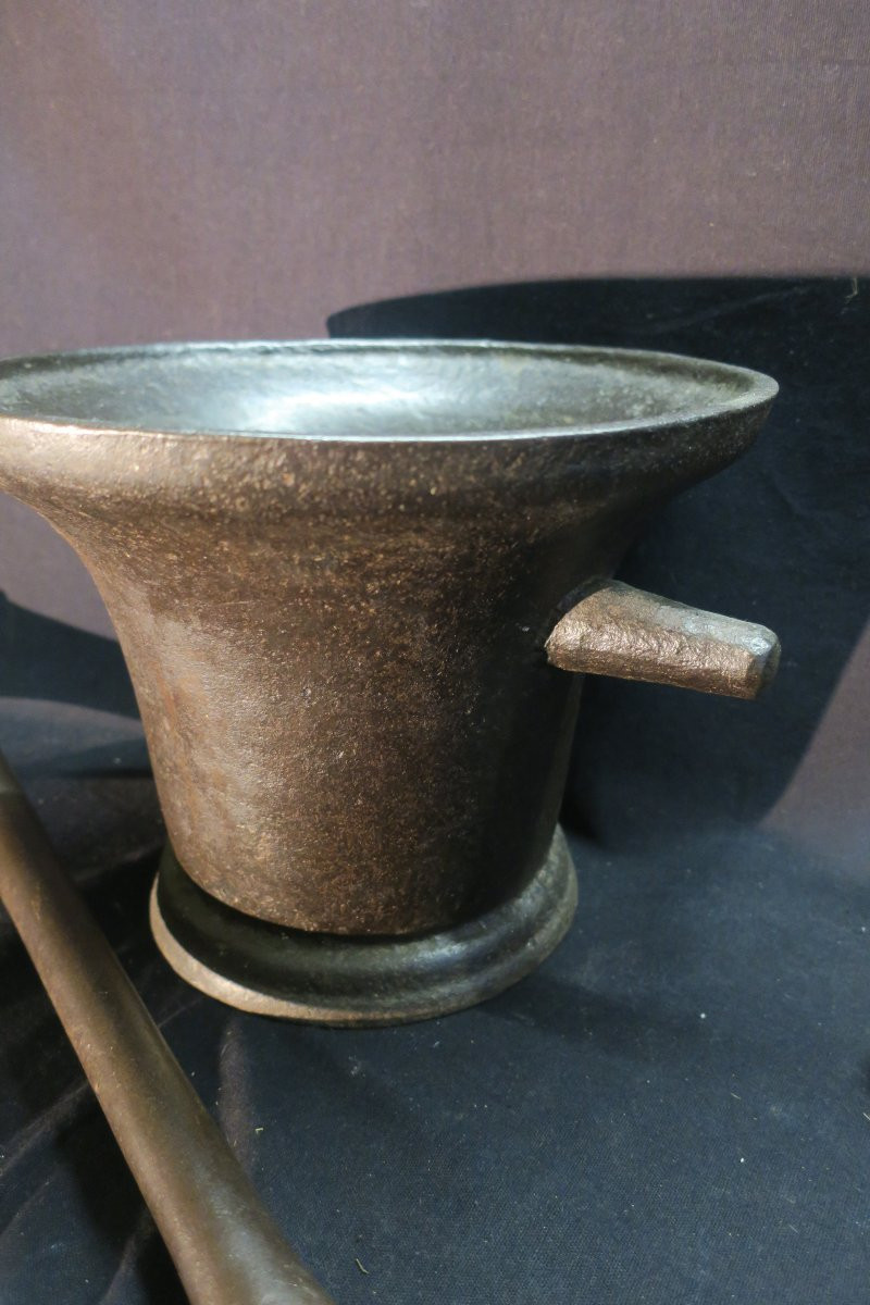 grand mortier en fonte du XVIII° siècle-photo-1