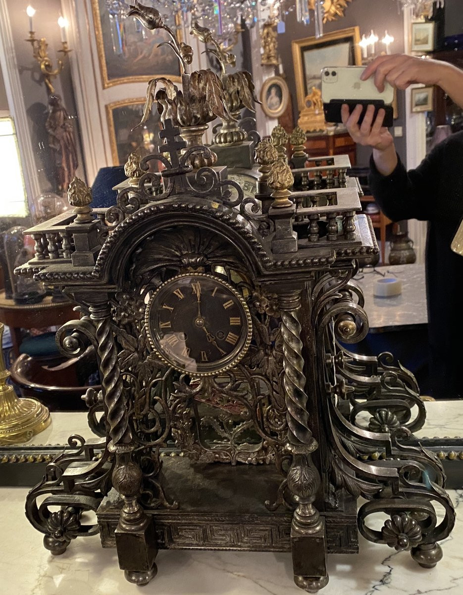 Clock With The Coat Of Arms Of Lorraine In Iron And Cast Iron, Marked Stezle On The Back. -photo-6