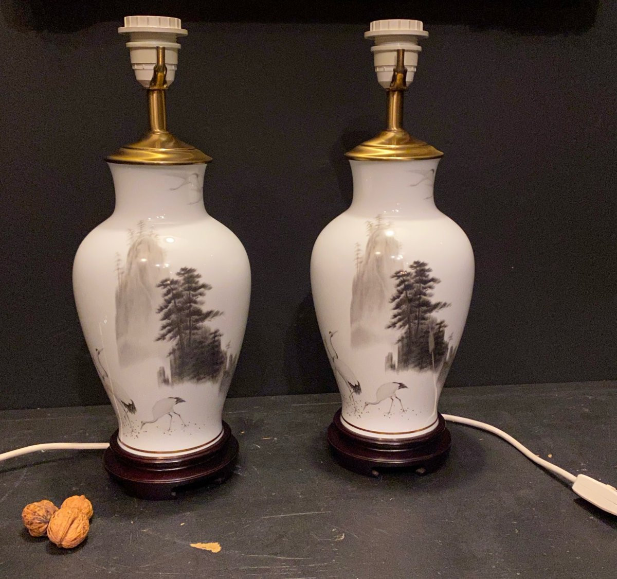Pair Of Porcelain Lamps-photo-2