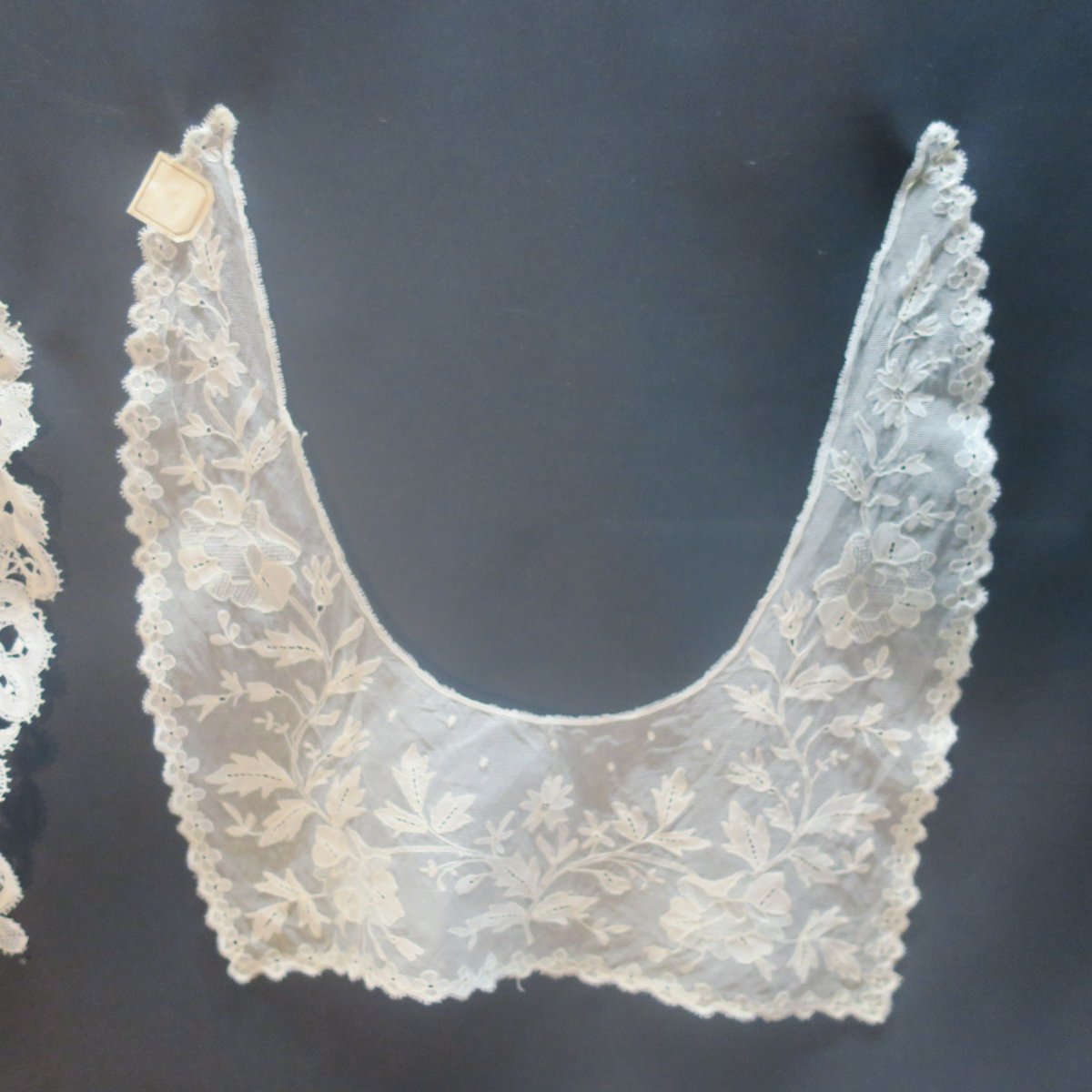 10 cols en dentelle -photo-3