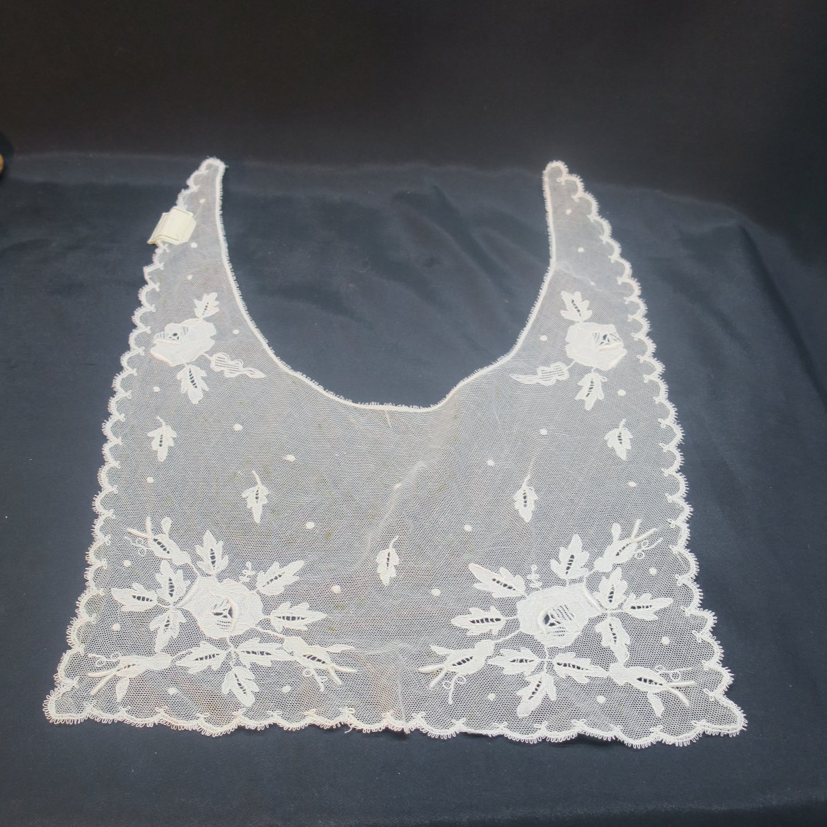 10 cols en dentelle -photo-1