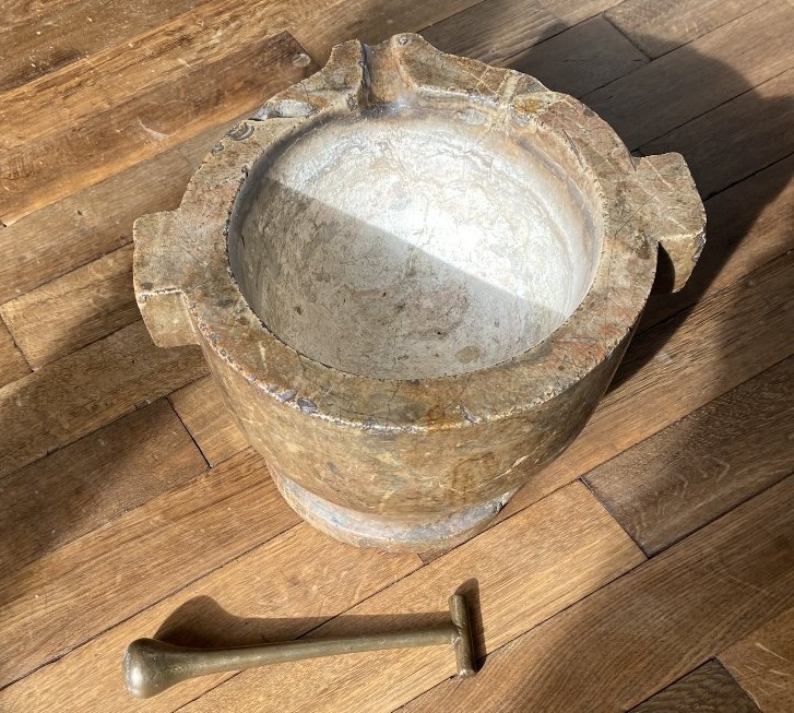 Large 18th-century Marble Mortar-photo-4