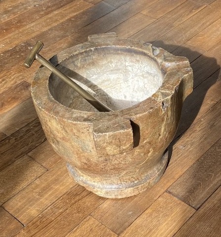 Large 18th-century Marble Mortar-photo-1