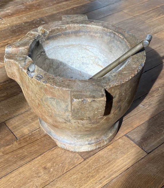 Large 18th-century Marble Mortar-photo-2
