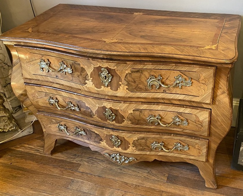 Curved Louis XV-era Chest Of Drawers-photo-2