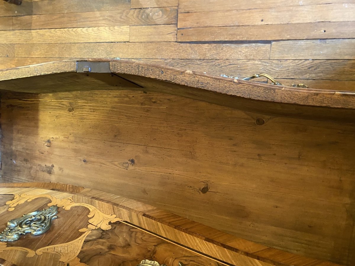 Curved Louis XV-era Chest Of Drawers-photo-2