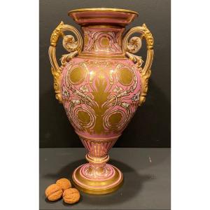 XIXth Century Porcelain Vase With Handles