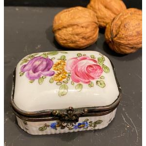 Mennecy Porcelain Box