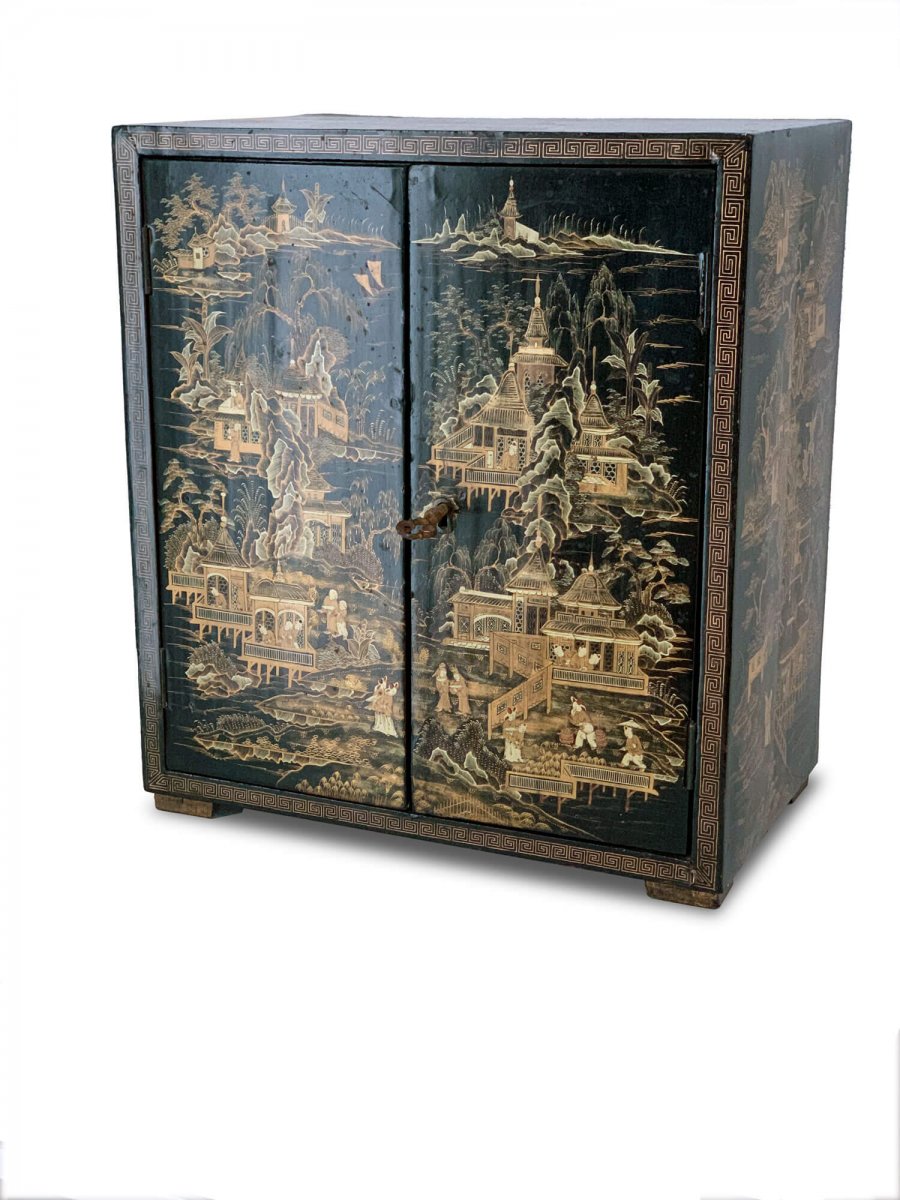 Small Chinese Cabinet In Black And Golden Lacquer, Nineteenth