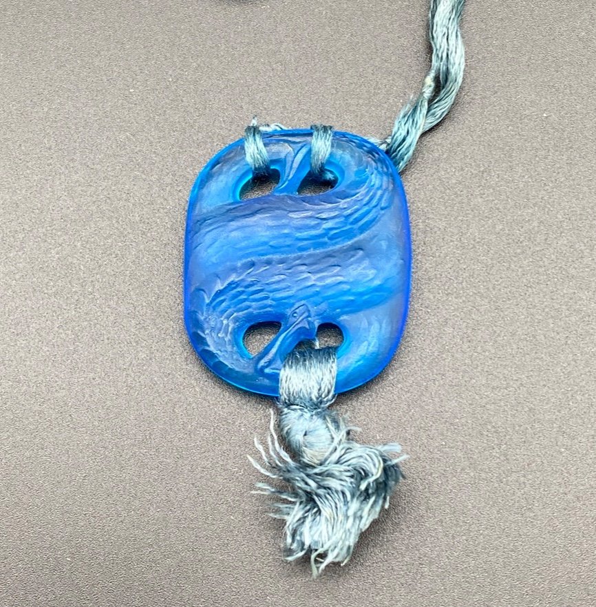 Un Pendentif Serpent De R.lalique .