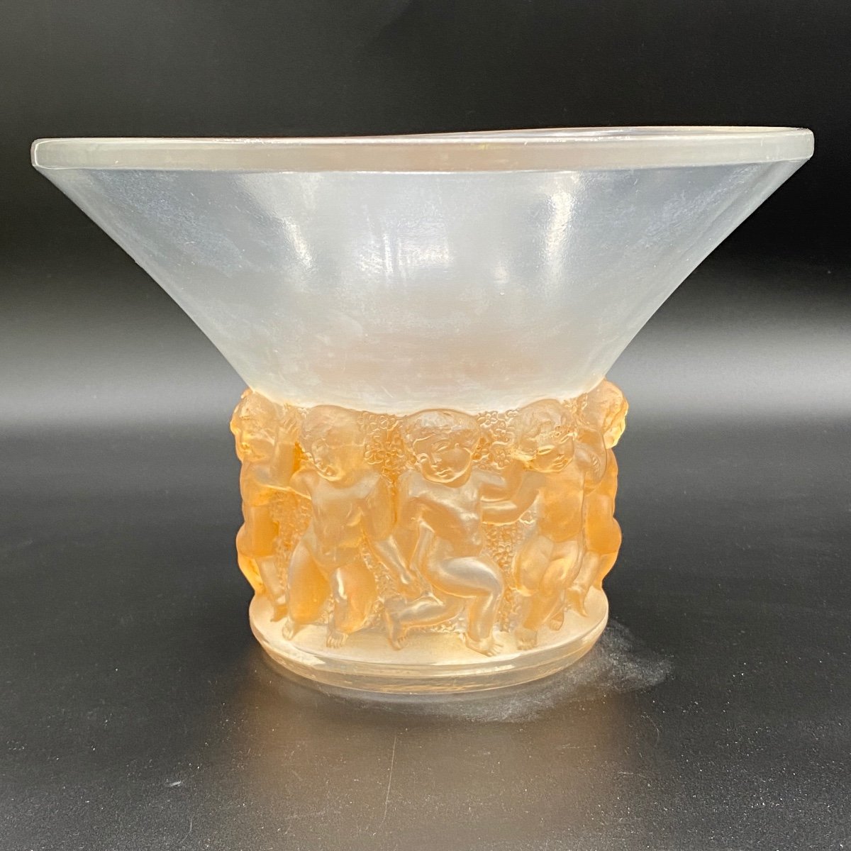 Un Vase Farandole De R.lalique -photo-6