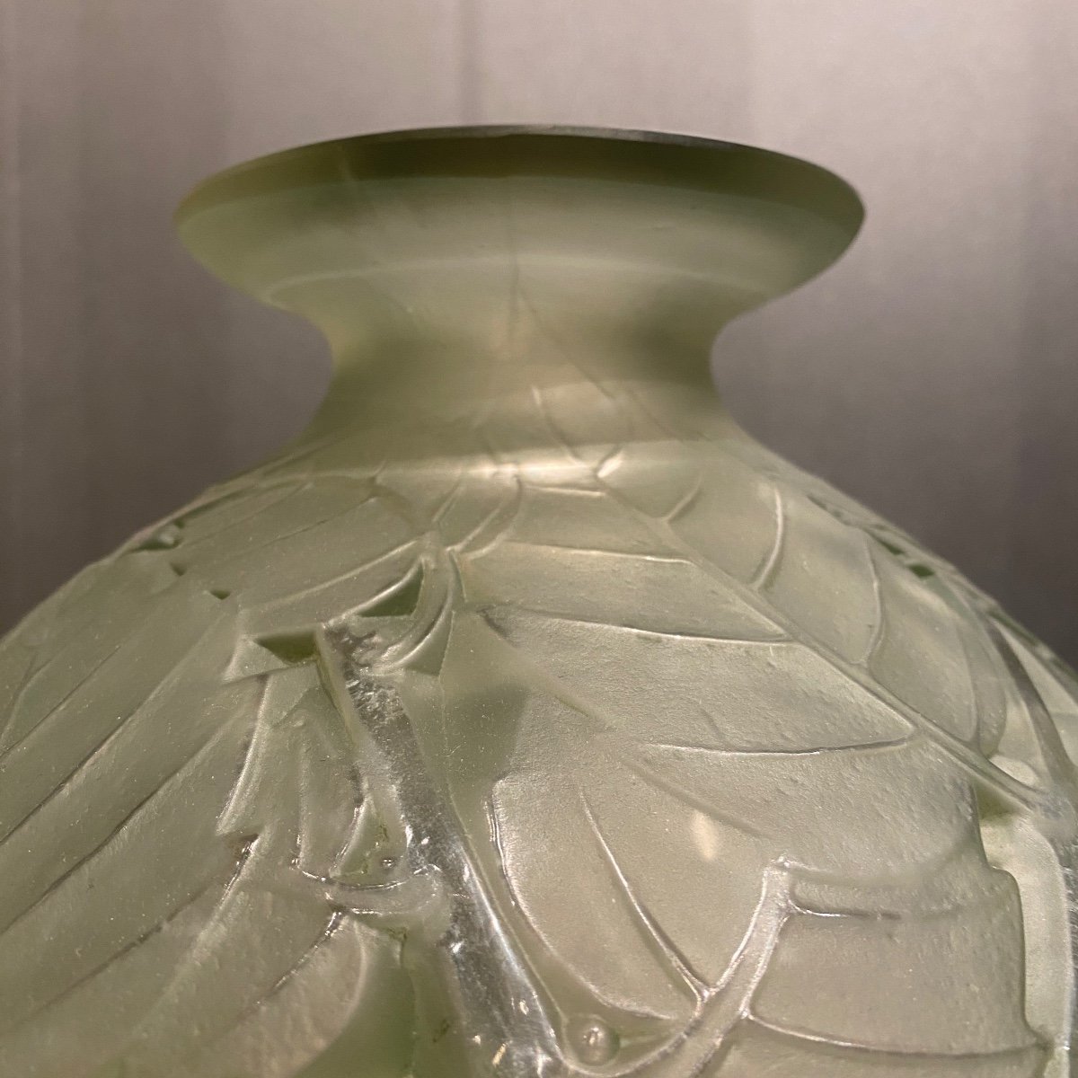 Un Vase Milan En Verre Patiné Vert De R.lalique -photo-4