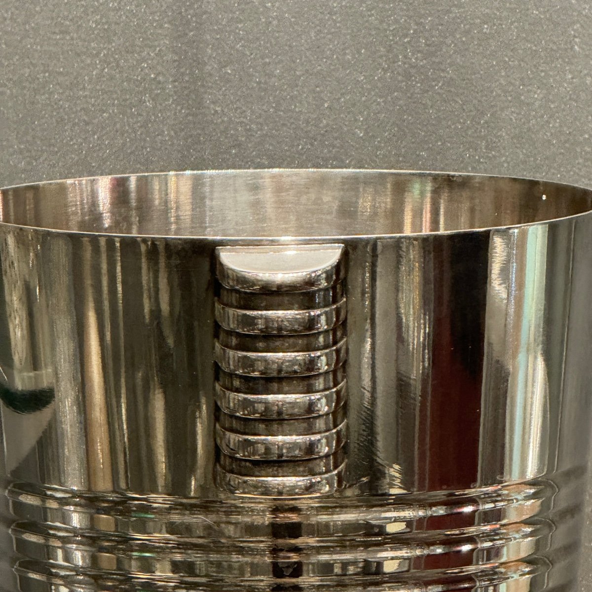 Un Seau à Champagne Ondulations De La Maison Christofle-photo-2