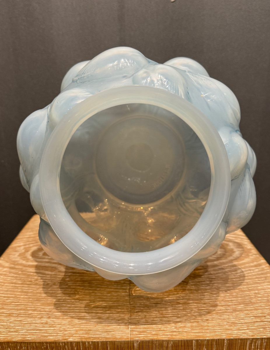 A Tulip Vase By R. Lalique-photo-3