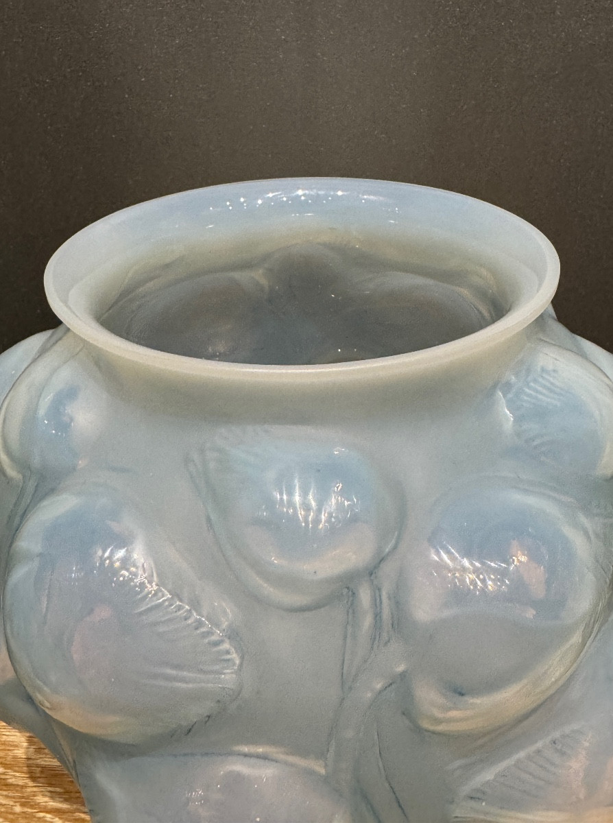 A Tulip Vase By R. Lalique-photo-3