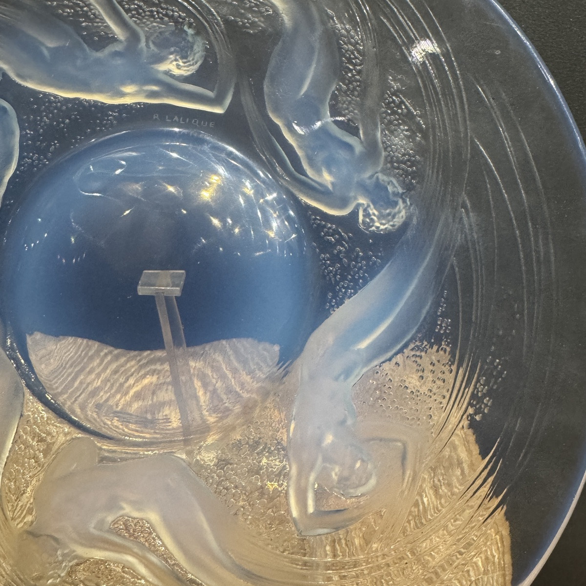 An Ondines Dish By R. Lalique-photo-1