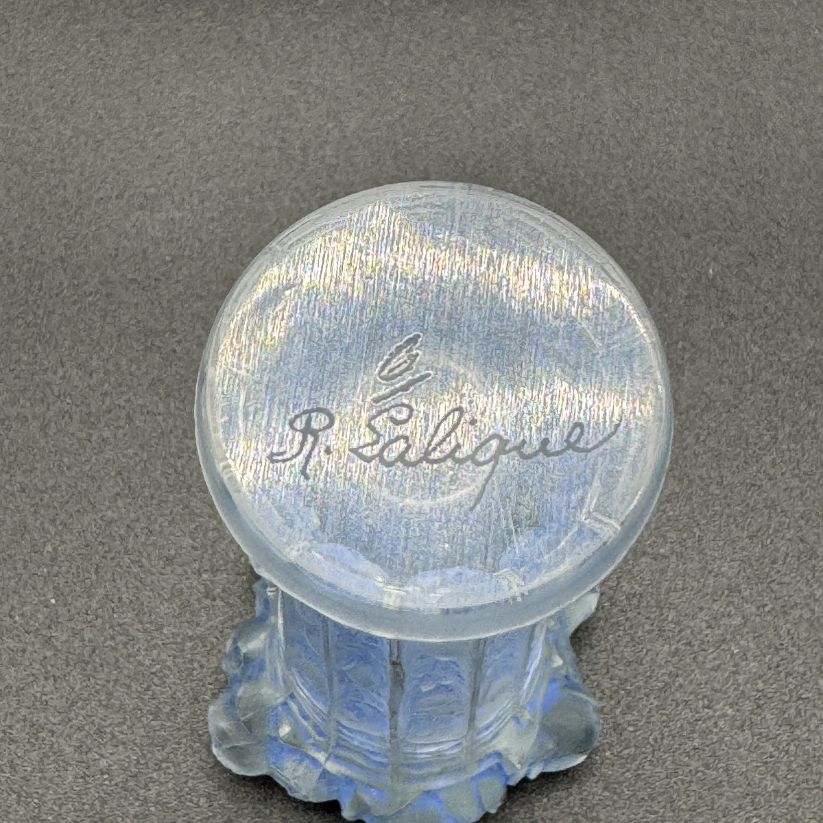 un flacon Panier de Roses de R.Lalique-photo-1
