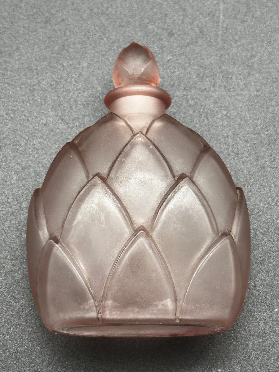un flacon Marquila de R.lalique -photo-2