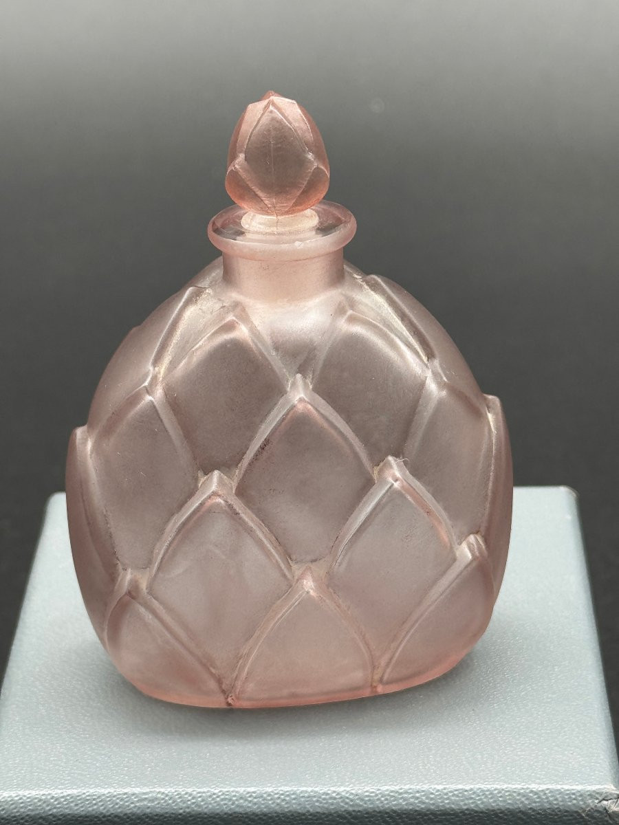 un flacon Marquila de R.lalique -photo-7
