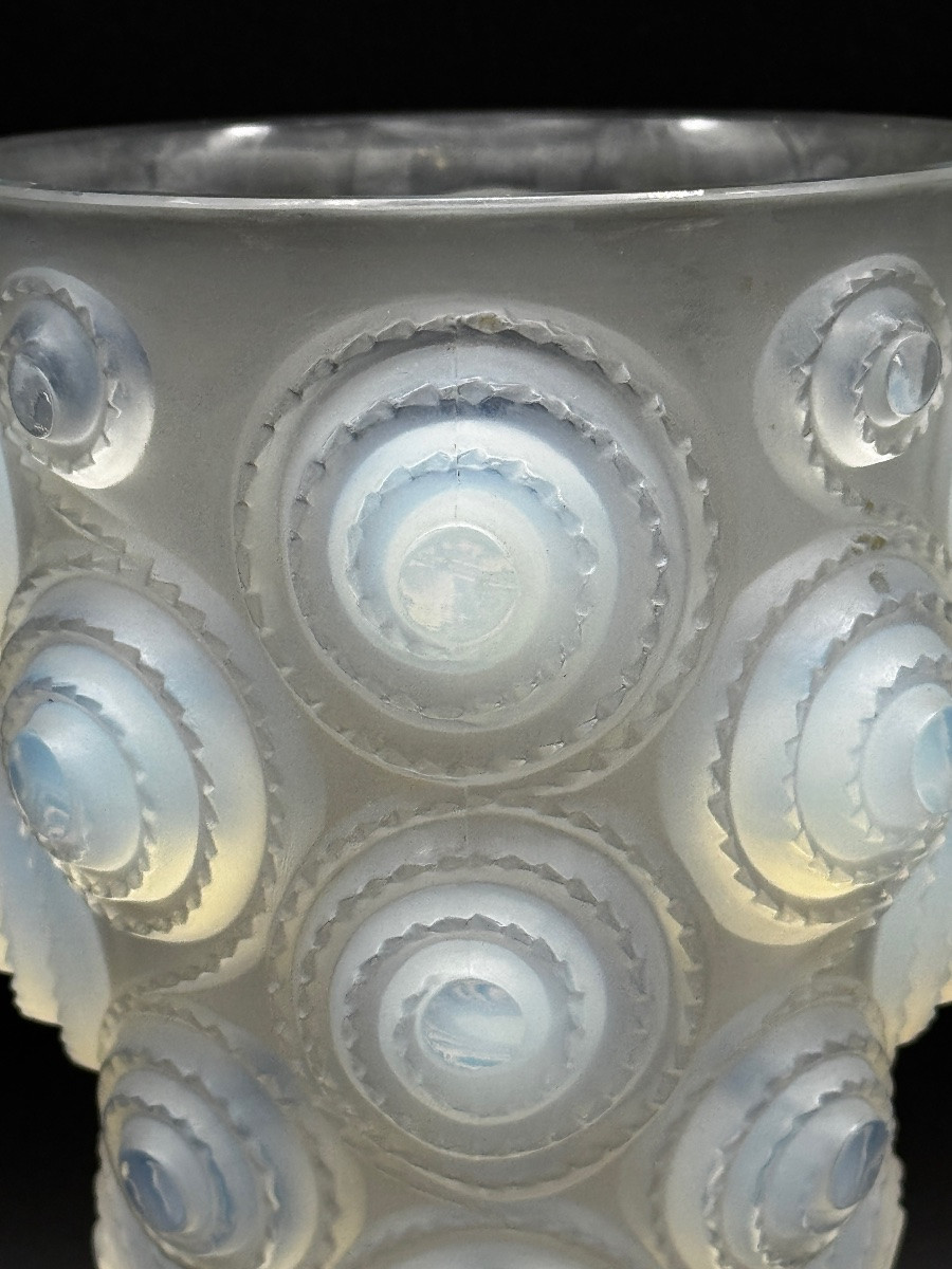 A Spirales Vase In Opalescent Glass By R.lalique-photo-4