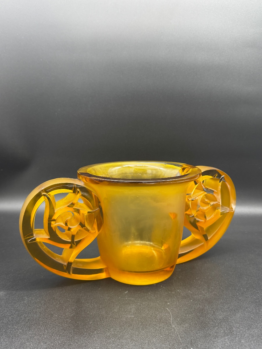 Pierrefonds Vase By R.lalique