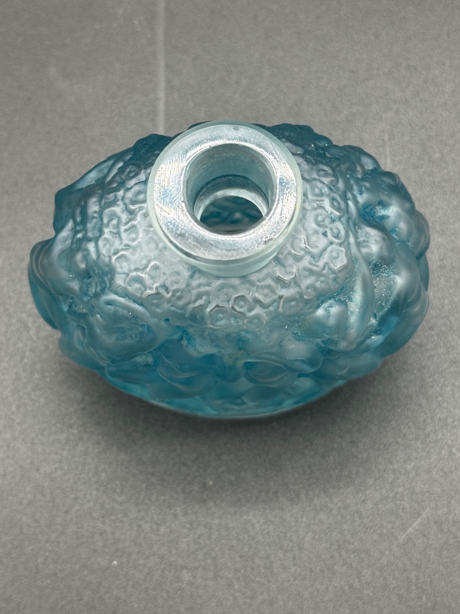 A Calendal Bottle By R. Lalique-photo-3