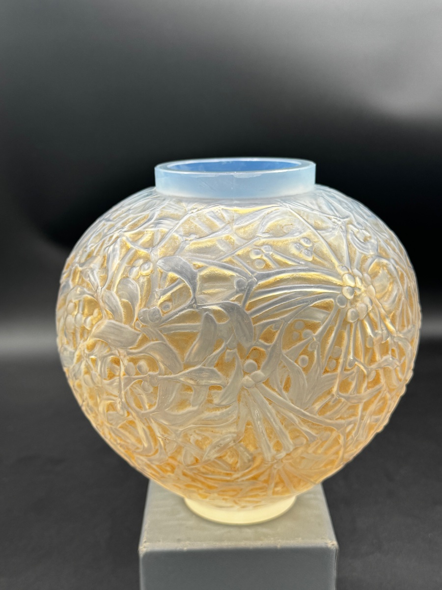 A Gui Vase By R. Lalique-photo-4