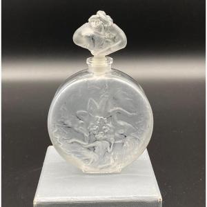 Un Flacon Rosace Figurines De R.lalique