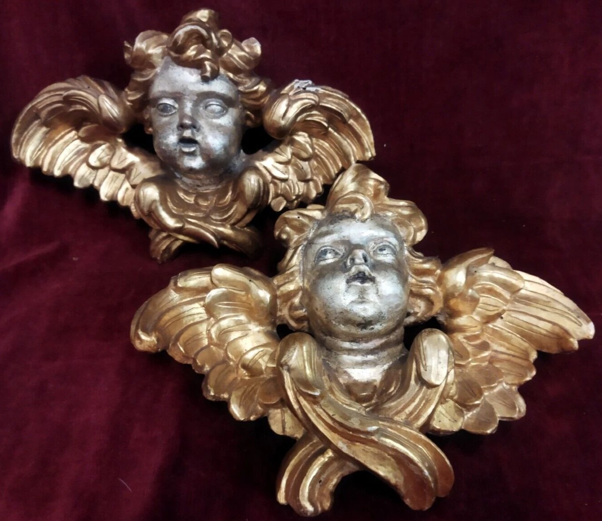 Paire d'anges  bois sculpté, doré et argenté  - XVIIIe siècle