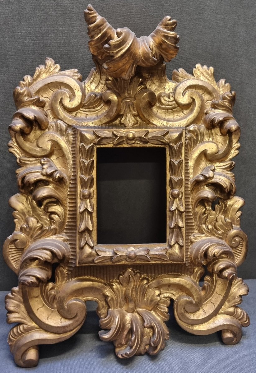 PAIRE DE CADRES EN BOIS SCULPTÉ ET DORÉ – ESPAGNE, PREMIÈRE MOITIÉ DU XVIIe SIÈCLE-photo-3