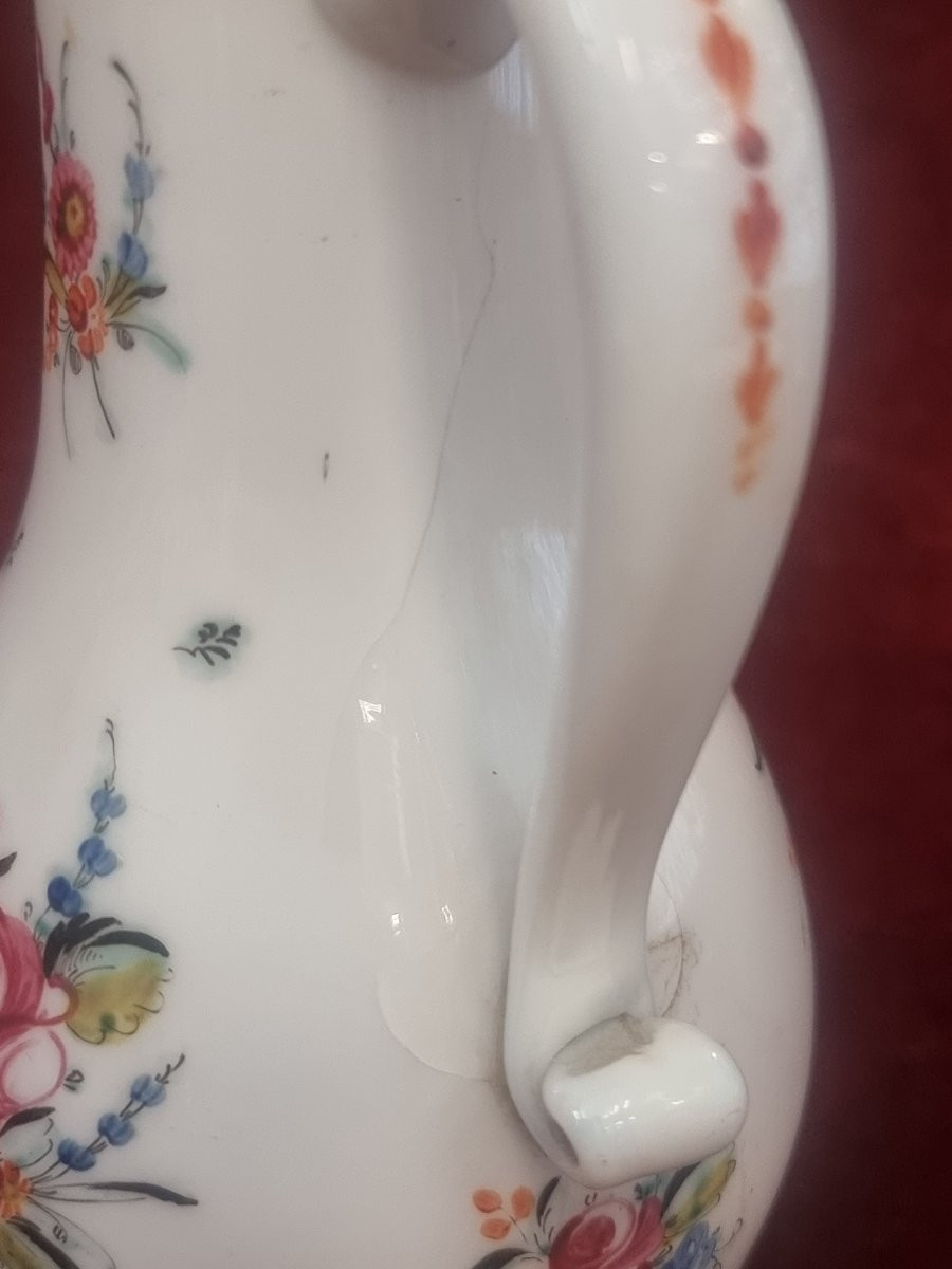 Petit pichet en verre opalin peint - Début du XIXe siècle-photo-1