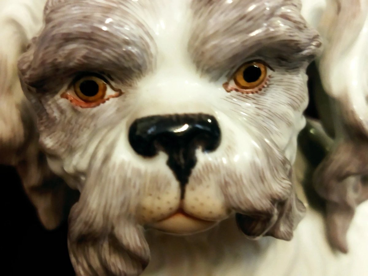 CHIEN  EN PORCELAINE  MEISSEN  - XXe SIÈCLE / ANNÉES 80-photo-2