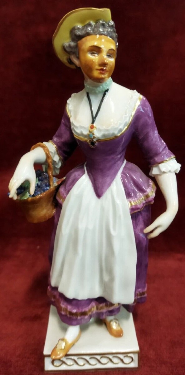 "ortolana" Figurine In Painted Porcelain Meissen - Early 20th Century