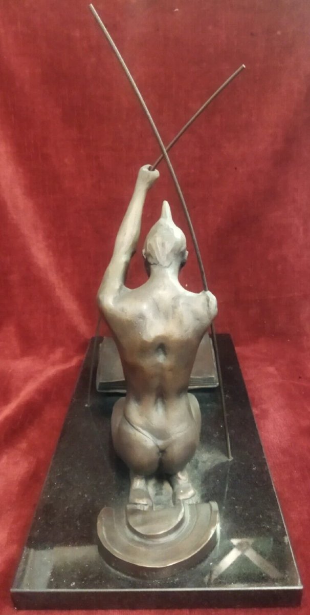 SCULPTURE D'UNE FEMME SOMALIE  Bronze sur socle en marbre, 30 juin 1989 UGO ATTARDI-photo-1